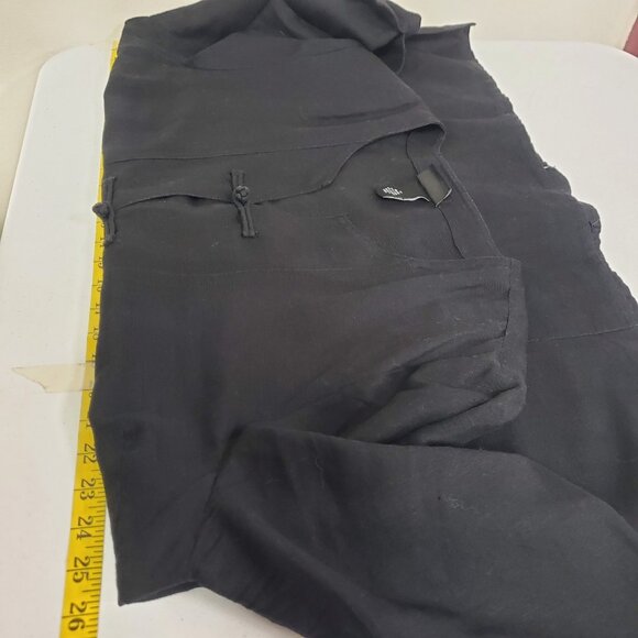 Maggie Barnes Womens Artsy Linen Toggle Button Up Top Size 1X Black Oriental - Picture 6 of 9